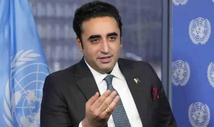 ऑपरेशन सिंदूर में झटका झेलने के बाद पाकिस्तान अब भारत से चैलेंज छोड़ गिड़गिड़ाने पर आया