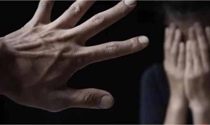 दरिंदों ने रिश्तेदार के घर आई एक नाबालिग लड़की के साथ गैंगरेप किया, फिर ले ली जान