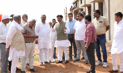 उप मुख्यमंत्री ने हिनौती गौधाम में निर्माणाधीन कार्यों का लिया जायजा