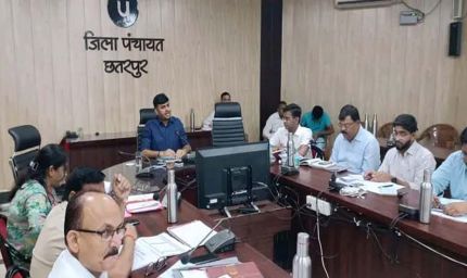 राजस्व प्रकरणों के निराकरण में तेजी लाएं और डिस्पोजल प्रतिशत बढ़ाएं : कलेक्टर