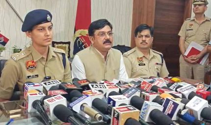 फर्जी वेबसाइट बनाने वाले 5 ठग पुलिस की गिरफ्त में, बड़ी कामयाबी मिली, ऐसे खुला राज