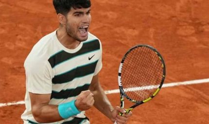 लोरेंजो मुसेटी को सेमीफाइनल में लगी चोट, बीच में ही छोड़ा, इससे कार्लोस अल्काराज फ्रेंच ओपन के फाइनल में पहुंचे