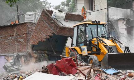 संजय सिंह का PM मोदी को पत्र, इन झुग्गियों को बचाइए, 'बिना नोटिस हटाई जा रही झुग्गियां'