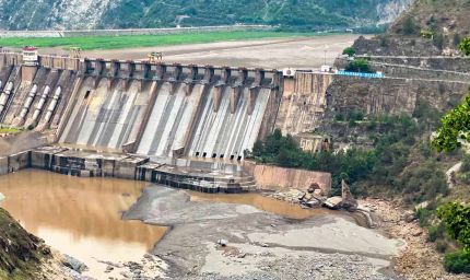 भारत की कॉपी कर प्रतिनिधिमंडल भेज पाकिस्तान भी सफाई दे रहा, US जाकर गिड़गिड़ाए