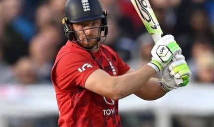 जोस बटलर आयरलैंड के अनुभवी पॉल स्टर्लिंग को पीछे छोड़ते हुए T20I में चौथे सबसे ज्यादा रन बनाने वाले खिलाड़ी बने