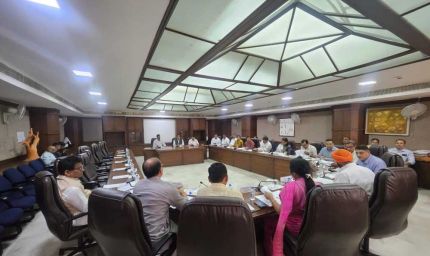 विधानसभा की याचिका एवं अभ्यावेदन समिति की बैठक में हुए विधायक शामिल