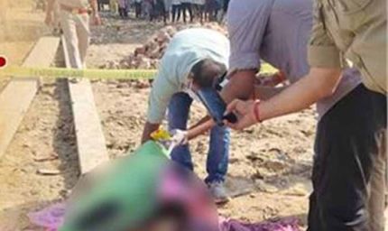 लोनी बॉर्डर थाना क्षेत्र के शिवपुरी वाटिका के पास सूटकेस में एक महिला का शव मिलने से इलाके में सनसनी