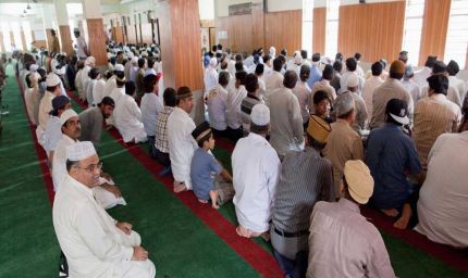 TLP के आह्वान के बीच पाक के 7 शहरों में अहमदिया मुस्लिमों को ईद की नमाज से रोका