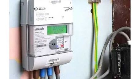 बिजली खपत कम करेंगे तो बिल भी कम ही आएगा, रीडिंग में भी कोई गड़बड़ी नहीं हो रही