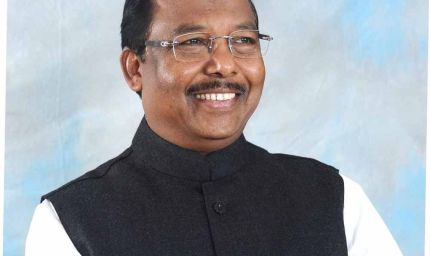 छात्रावास अधीक्षकों की पदस्थापना में पूर्ण पारदर्शिता बरती जाए : मंत्री नेताम