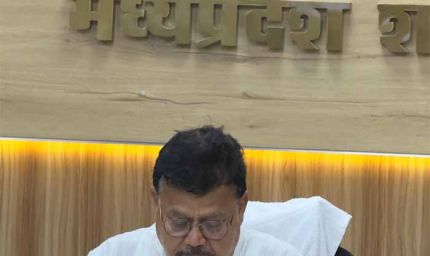 ऊर्जा मंत्री ने बिजली संबंधी शिकायतों के निपटारे में हो रही देरी पर नाराजगी व्यक्त की