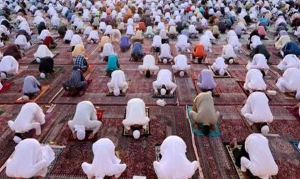 दुनिया में Islam का बोलबाला, 10 सालों में बंपर बढ़ी Muslim Population, पढ़ें कितनी बढ़ी हिंदुओं की संख्या