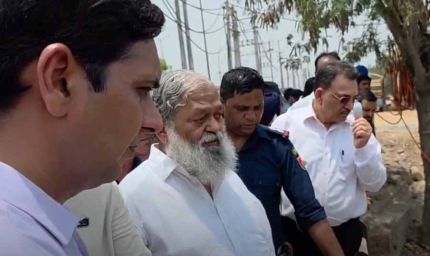 मंत्री अनिल विज ने मानसून को देखते हुए सभी अधिकारियो के साथ अंबाला छावनी का किया निरिक्षण