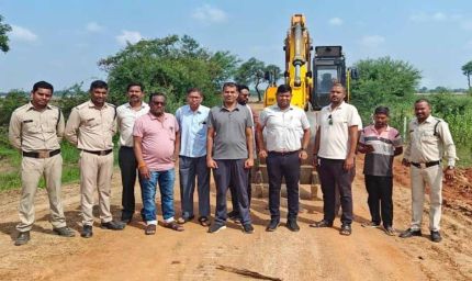 रेत माफियाओं के बुलंद हौसले: अवैध खनन, खनिज और राजस्व विभाग ने जब्त की 2 चेन माउंटेन