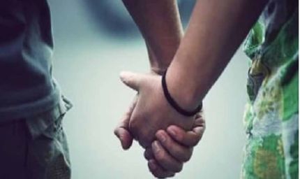 कन्नौज में एक महीने पहले ही ब्याह कर आई युवती घर से पति के साथ निकली और राह में प्रेमी के साथ भागने का किया प्रयास