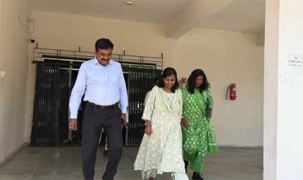 त्रैमासिक ईवीएम वेयर हाउस निरीक्षण कार्यक्रम में मुख्य निर्वाचन पदाधिकारी ने लिया भाग