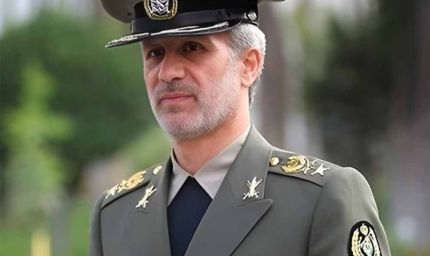 ईरान की IRNA के अनुसार, मेजर जनरल अमीर हातामी को ईरान की सेना का नया चीफ कमांडर नियुक्त किया गया