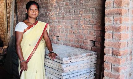 शासन की योजनाओं से सशक्त बनी जशपुर की उद्यमी महिला लालमती