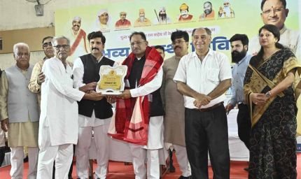 मुख्यमंत्री साय भव्य निःशुल्क स्वास्थ्य शिविर में हुए शामिल: सिंधी समाज की सेवा भावना को मुख्यमंत्री ने सराहा