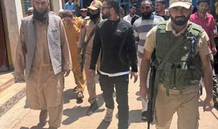 जम्मू कश्मीर की राजनीति में बड़ी घटना, AAP के इकलौते विधायक ने क्यों छोड़ दी अब्दुल्ला सरकार, सामने आई बड़ी वजह