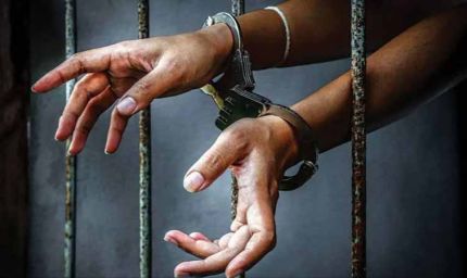 जीरा व्यापारी से सात लाख रुपये की लूट का इनामी आरोपी गिरफ्तार