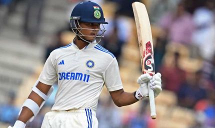 इतिहास रचने  के इतने करीब हैं यशस्वी जायसवाल, सहवाग-द्रविड़ का टूट जाएगा रिकॉर्ड