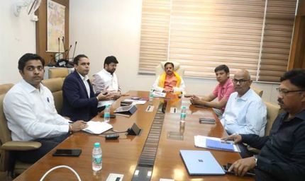 उप मुख्यमंत्री शुक्ल से ट्रिवीट्रॉन हेल्थकेयर के प्रतिनिधि मंडल ने की सौजन्य भेंट