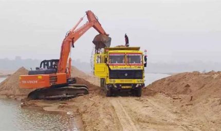नीतीश सरकार का बड़ा फैसला- बिहार में 15 अक्टूबर तक सभी घाटों पर बालू खनन पूरी तरह से बंद रहेगा