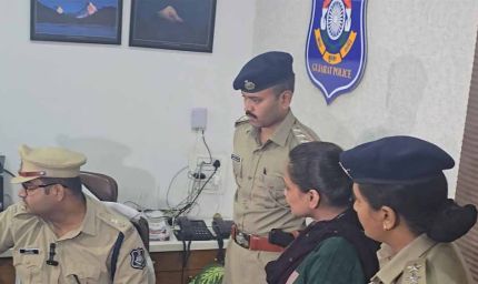 गुजरात की चर्चित सोशल मीडिया इन्फ्लुएंसर कीर्ति पटेल को सूरत पुलिस ने किया गिरफ्तार, जाने मामला