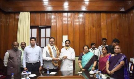 हरियाणा विस अध्यक्ष ने कर्नाटक विधान सभा के उपाध्यक्ष रुद्रप्पा मनप्पा लामानी एवं अन्य वरिष्ठ अधिकारियों से बातचीत की