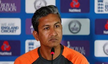 महेन्द्र सिंह धोनी के कारण चेन्नई सुपर किंग्स में कोई नया नेतृत्व नहीं उभर रहा:संजय बांगर