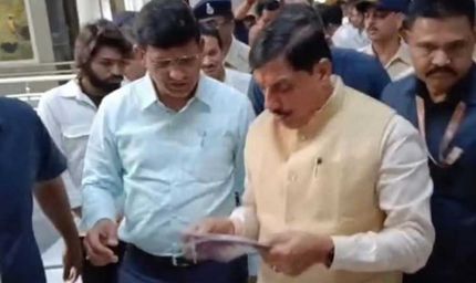 मुख्यमंत्री मोहन यादव अचानक कलेक्टर कार्यालय पहुंचे सब रह गए हैरान