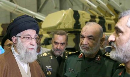 इजरायल और ईरान के बीच छिड़ी जंग ने क्षेत्रीय और वैश्विक तनाव को चरम पर पहुंचा दिया, अब दशकों बाद अकेला पड़ा ईरान