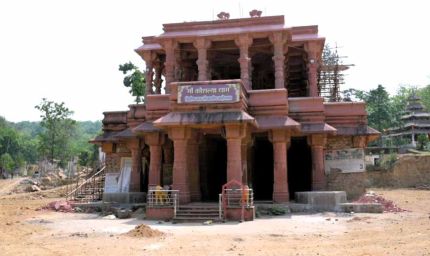 पाटेश्वर आश्रम में भव्य एवं विशाल माँ कौशल्या धाम का निर्माण अंतिम चरण में