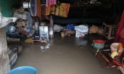 भारी बारिश के कारण पानी में डूबा झारखंड