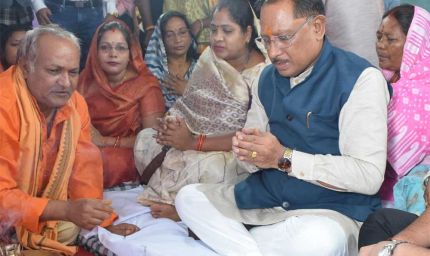 मुख्यमंत्री विष्णुदेव साय ने दुलदुला में 3 करोड़ से अधिक के विकास कार्यों का किया लोकार्पण व भूमिपूजन