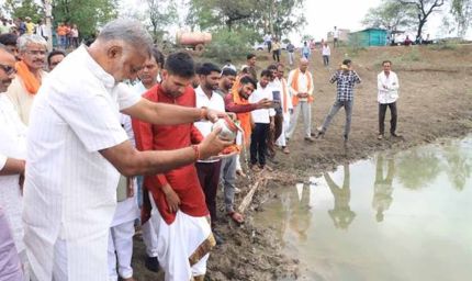 पुराने जल स्रोतों को संवारना और पौधे लगाना जरूरी तभी आगामी पीढ़ी के लिए होगा पर्याप्त जल : मंत्री पटेल