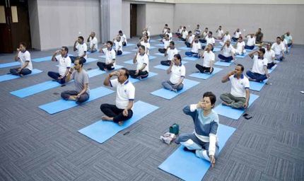 मध्यप्रदेश भवन में अंतर्राष्ट्रीय योग दिवस पर किया गया योगाभ्यास