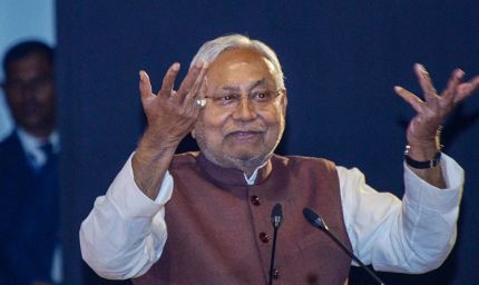 नीतीश कुमार की कुर्सी पर खतरा ! पूरे NDA का होश उड़ाने वाला ताजा सर्वे