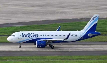 इंदौर से भुवनेश्वर जा रही इंडिगो की फ्लाइट रनवे के बीच से वापस लौटी, सुधार के बाद रवाना