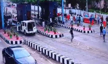 सीहोर :अमलाहा टोल प्लाजा पर गाड़ी मालिकों और टोल कर्मचारियों के बीच मारपीट, 10 से ज्यादा लोगों पर FIR