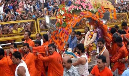 इस बार लागू होगा महाकाल की सवारी का नया मॉडल, ट्रॉले पर पालकी, पालकी में पालनहार हर भक्त को देंगे आशीर्वाद….