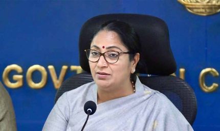 रेखा गुप्ता सरकार का व्यापारियों को बड़ा तोहफा, 8 लाख कारोबारियों को मिलेगा लाभ