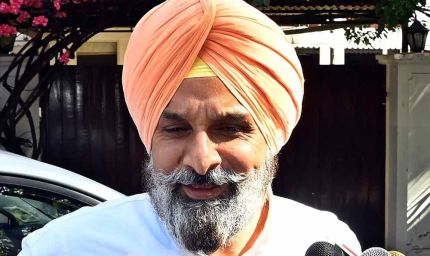 बिक्रम सिंह मजीठिया को मोहाली अदालत ने 7 दिनों की रिमांड पर भेजा