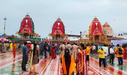 पुरी में भगवान जगन्नाथ की रथयात्रा के लिए उमड़े लाखों श्रद्धालु, अमित शाह ने भी की पूजा-अर्चना