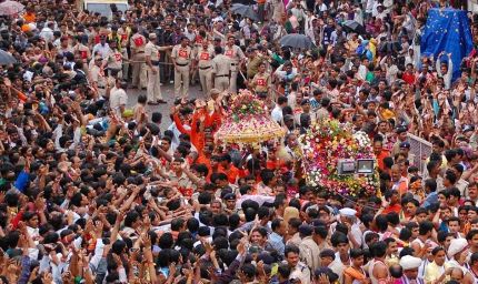 श्रावण माह इस वर्ष महाकाल की सवारियों को विशेष बनाने के लिए प्रत्येक सवारी की अलग-अलग थीम रखी जाएगी