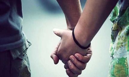 अलीराजपुर में एक समधन समधी को दिल दे बैठी, फिर प्रेम प्रसंग शुरू हुआ, एक रात घर से भागी