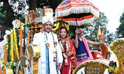 परंपरागत श्रद्धा-भक्ति और उल्लास के वातावरण में निकाली गई भव्य रथयात्रा