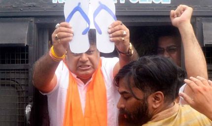 कोलकाता गैंगरेप केस पर बीजेपी का हल्लाबोल, केंद्रीय मंत्री सुकांत मजूमदार हिरासत में