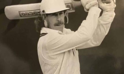 क्रिकेट जगत के लिए एक दुखद खबर, इंग्लैंड के दिग्गज क्रिकेटर वेन लार्किन्स का निधन